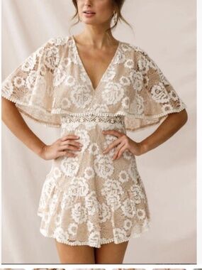 Selfie Leslie Beige and White Lace Mini Dress
